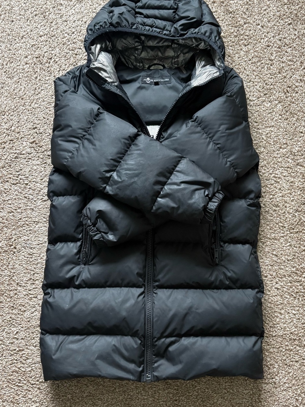 Moose Knuckles Kids Black Hooded Puffer Coat